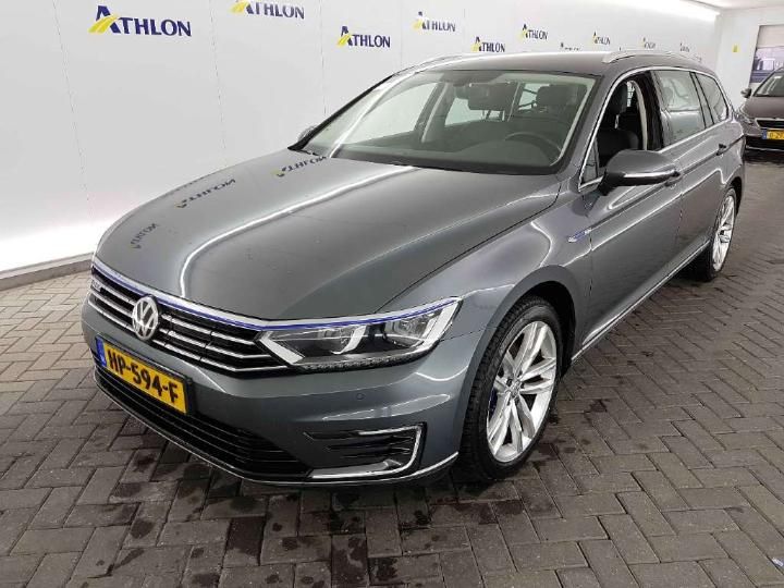 VOLKSWAGEN PASSAT 2015 wvwzzz3czge132254