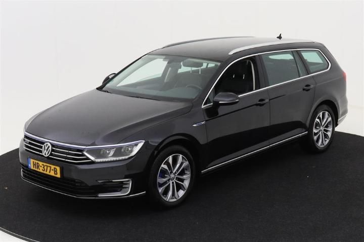 VOLKSWAGEN PASSAT 2015 wvwzzz3czge132334