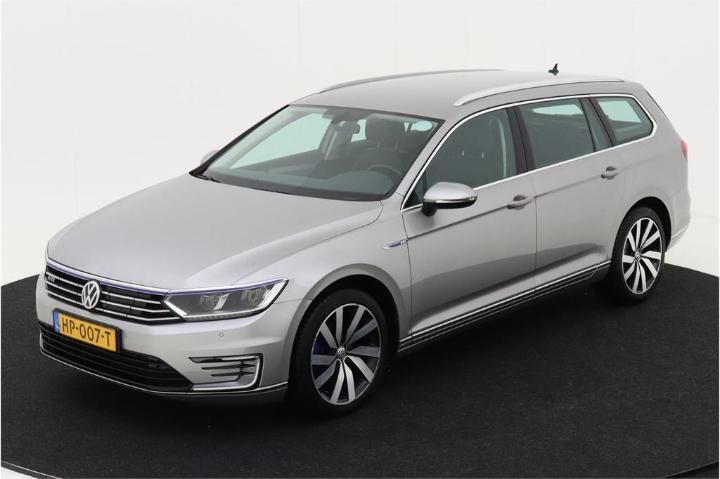 VOLKSWAGEN PASSAT 2015 wvwzzz3czge132497