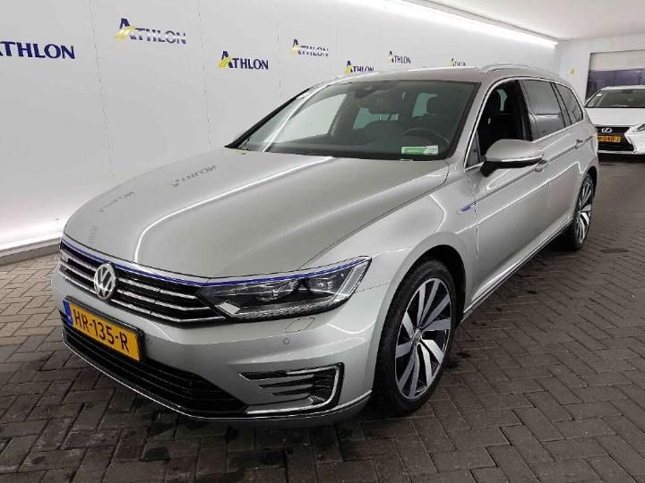 VOLKSWAGEN PASSAT 2015 wvwzzz3czge132683