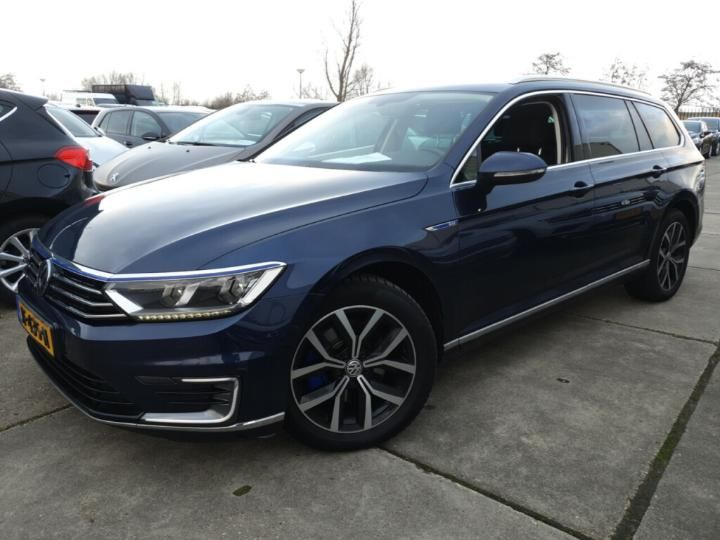 VOLKSWAGEN PASSAT 2015 wvwzzz3czge132815