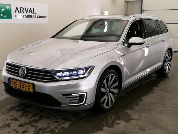 VOLKSWAGEN PASSAT 2015 wvwzzz3czge134638