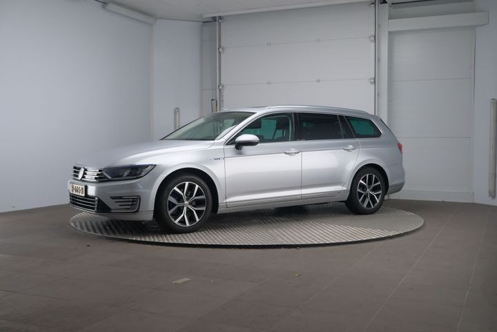 VOLKSWAGEN PASSAT 2016 wvwzzz3czge134674