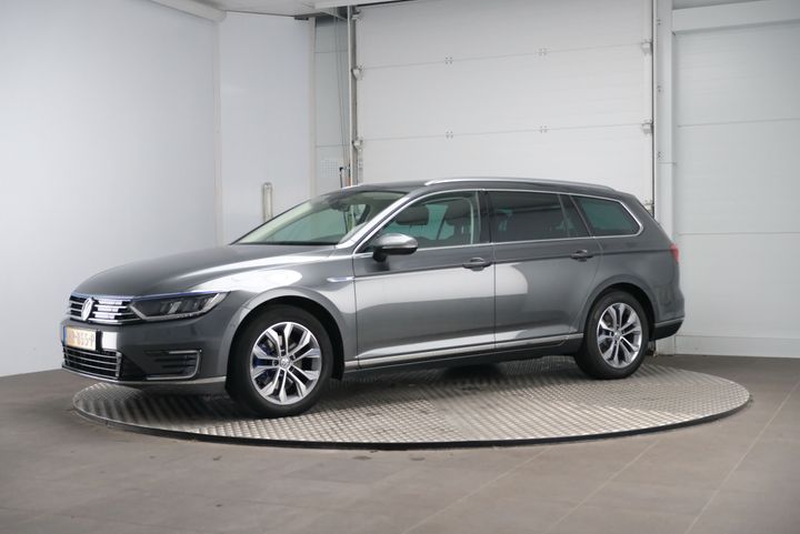 VOLKSWAGEN PASSAT 2015 wvwzzz3czge135030