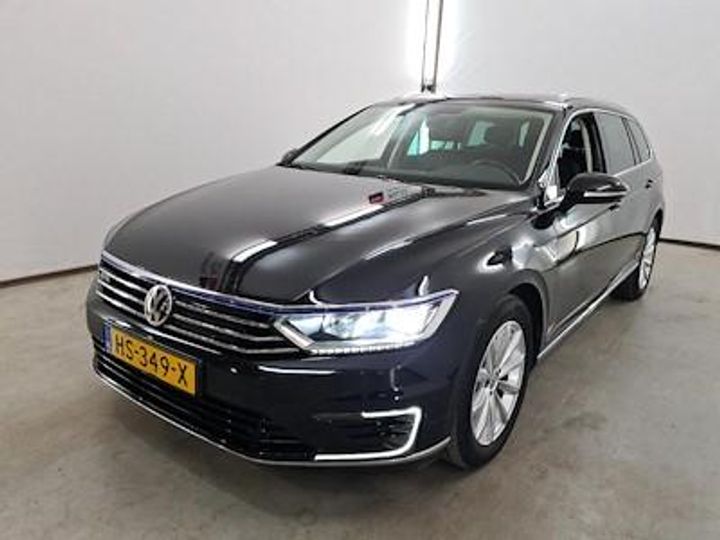 VOLKSWAGEN PASSAT 2015 wvwzzz3czge135245