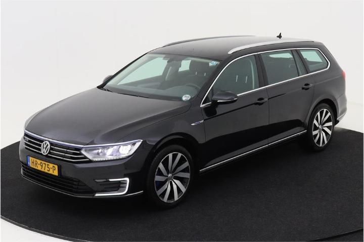 VOLKSWAGEN PASSAT 2015 wvwzzz3czge136028