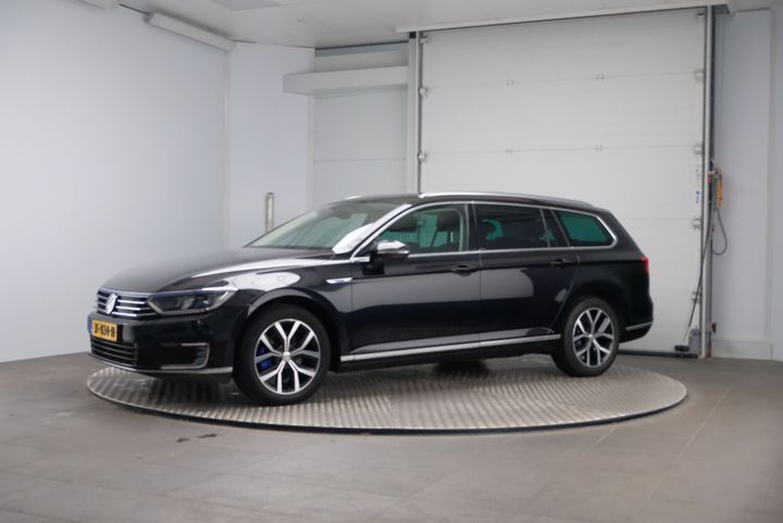 VOLKSWAGEN PASSAT 2016 wvwzzz3czge136073