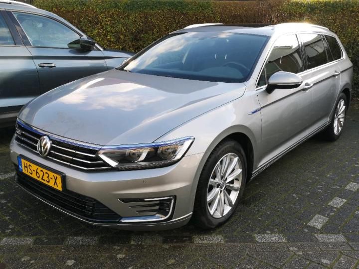 VOLKSWAGEN PASSAT 2015 wvwzzz3czge136271