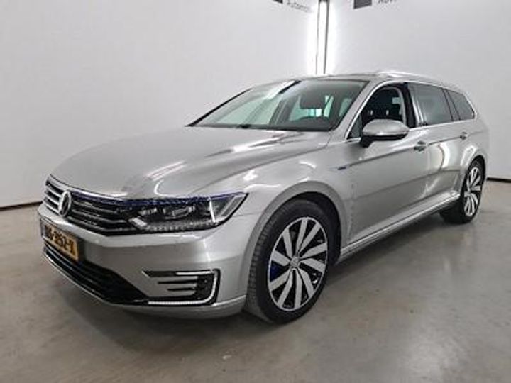 VOLKSWAGEN PASSAT 2015 wvwzzz3czge136693