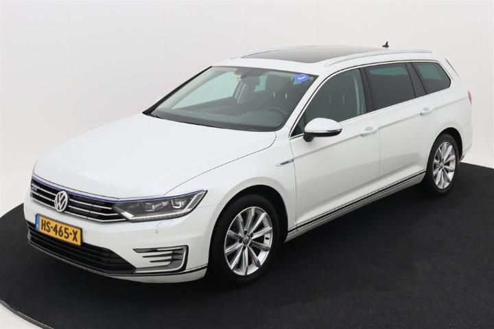 VOLKSWAGEN PASSAT 2015 wvwzzz3czge137447