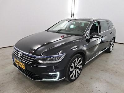 VOLKSWAGEN PASSAT 2015 wvwzzz3czge144718