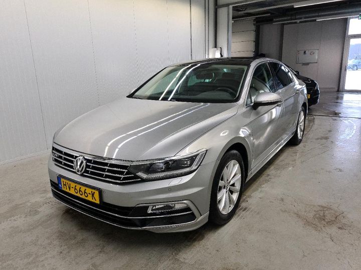 VOLKSWAGEN PASSAT 2015 wvwzzz3czge145017