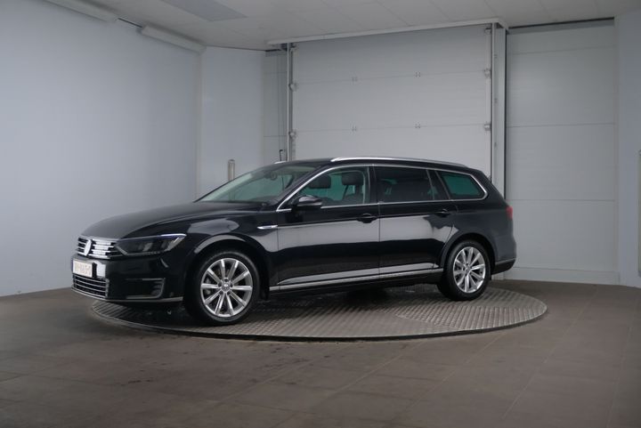 VOLKSWAGEN PASSAT 2015 wvwzzz3czge145106