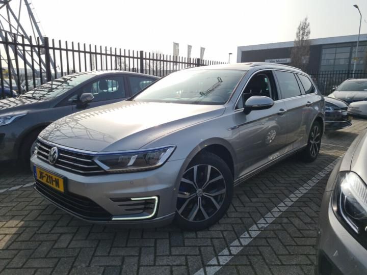 VOLKSWAGEN PASSAT 2015 wvwzzz3czge145201