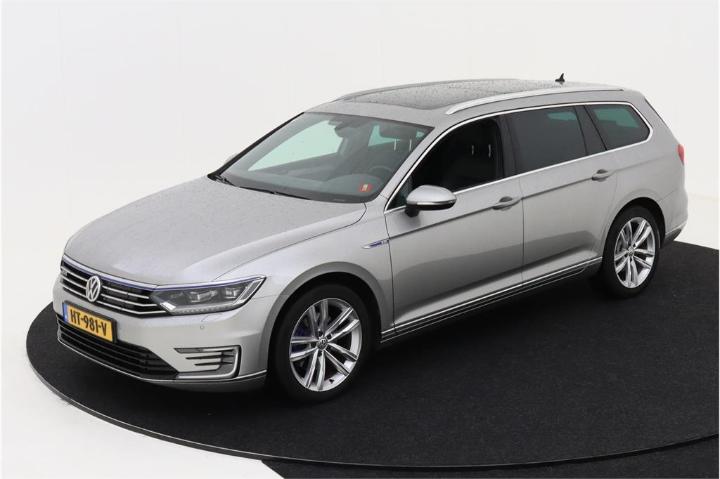 VOLKSWAGEN PASSAT 2015 wvwzzz3czge145960