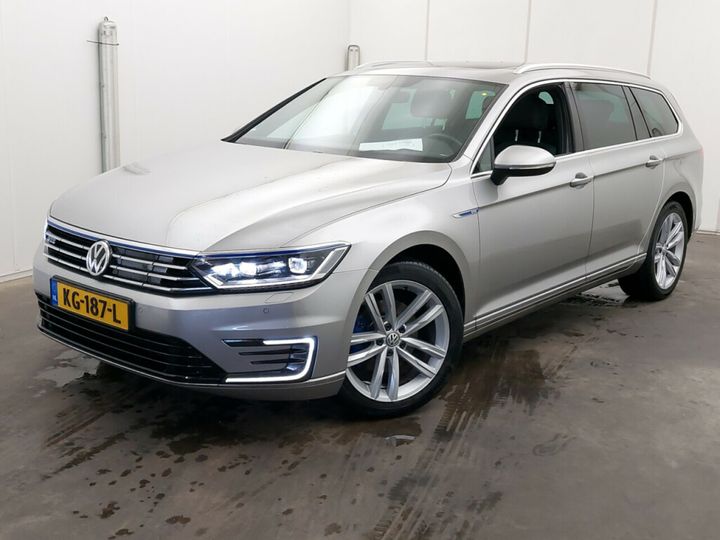 VOLKSWAGEN PASSAT 2016 wvwzzz3czge146368