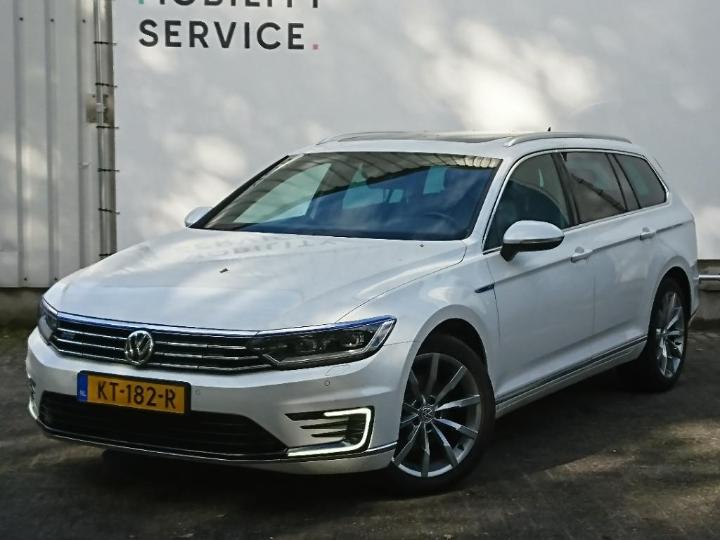 VOLKSWAGEN PASSAT 2016 wvwzzz3czge146431