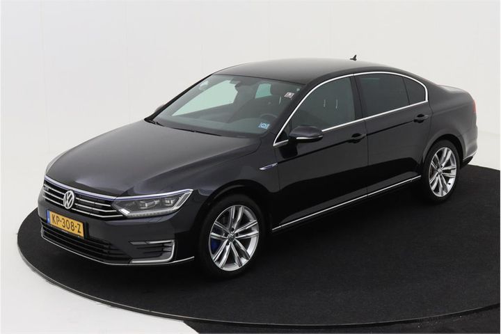 VOLKSWAGEN PASSAT 2016 wvwzzz3czge180227