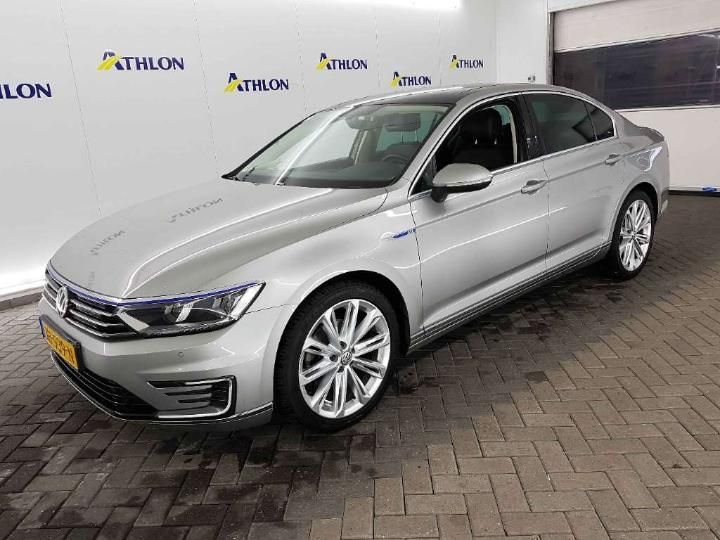 VOLKSWAGEN PASSAT 2016 wvwzzz3czge185940