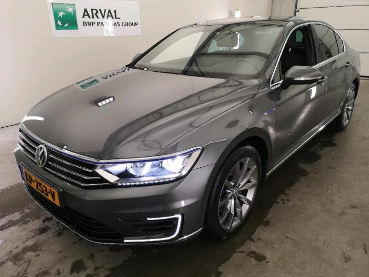 VOLKSWAGEN PASSAT 2016 wvwzzz3czge193759