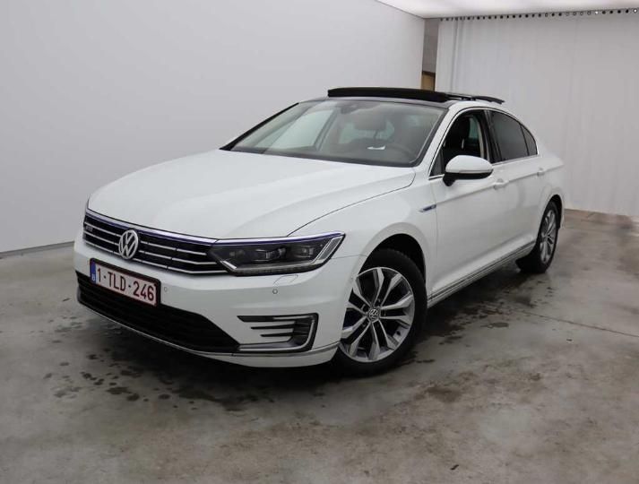 VOLKSWAGEN PASSAT 2016 wvwzzz3czge196600