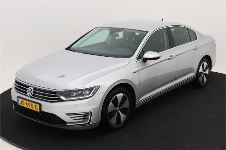 VOLKSWAGEN PASSAT 2016 wvwzzz3czge198154