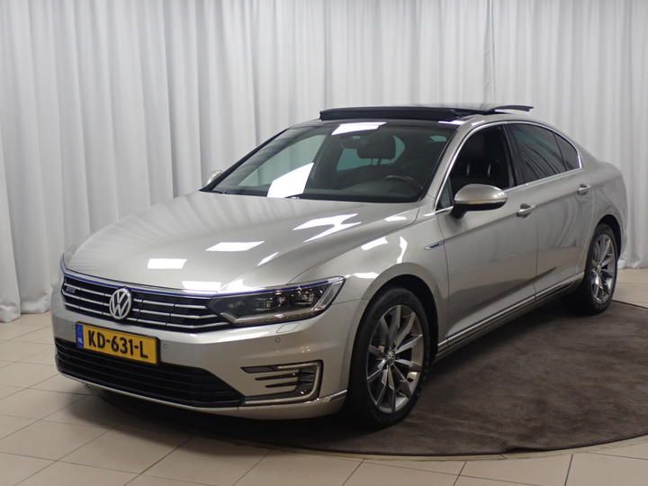 VOLKSWAGEN PASSAT 2016 wvwzzz3czge214955