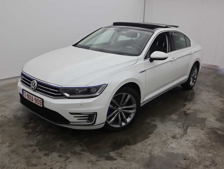 VOLKSWAGEN PASSAT 2016 wvwzzz3czge223501