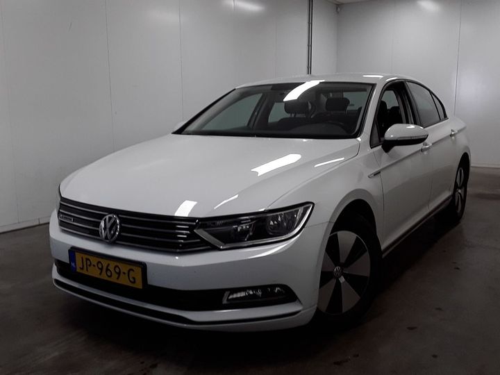 VOLKSWAGEN PASSAT 2016 wvwzzz3czge226426