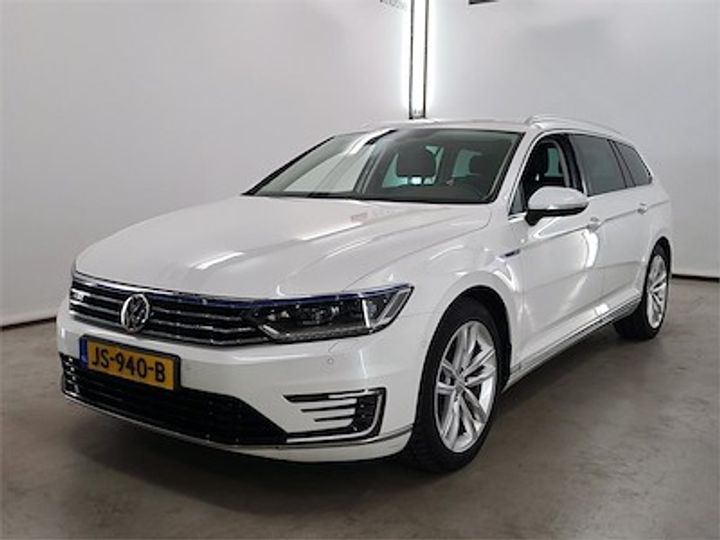 VOLKSWAGEN PASSAT 2016 wvwzzz3czge234559