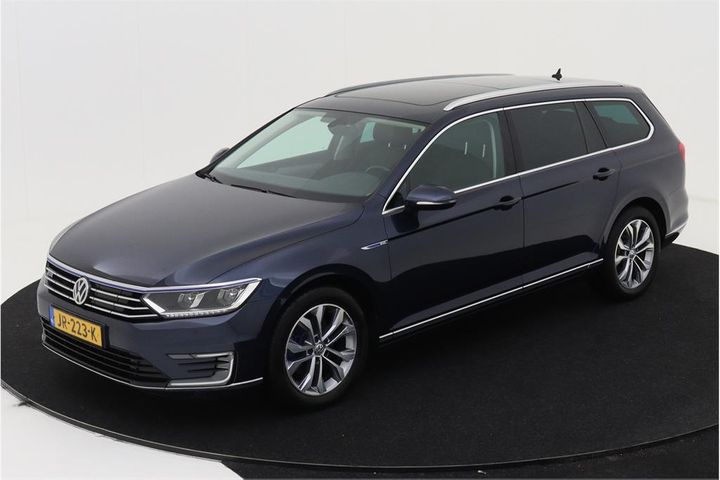 VOLKSWAGEN PASSAT 2016 wvwzzz3czge237746