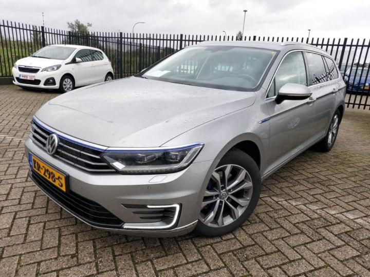 VOLKSWAGEN PASSAT 2016 wvwzzz3czge238849