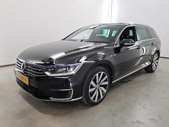 VOLKSWAGEN PASSAT 2016 wvwzzz3czge246303