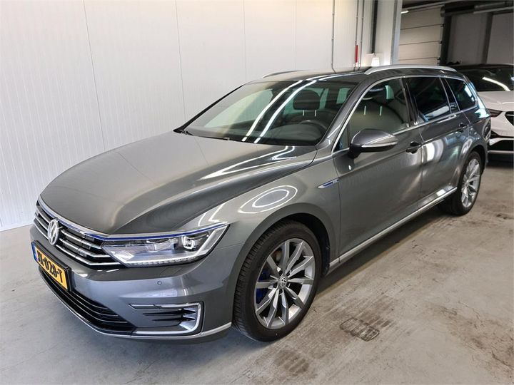 VOLKSWAGEN PASSAT 2016 wvwzzz3czhe000473