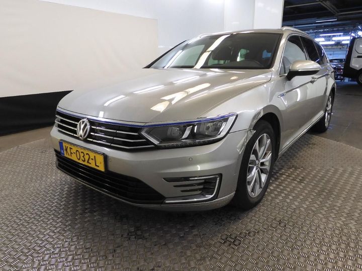 VOLKSWAGEN PASSAT 2016 wvwzzz3czhe008599