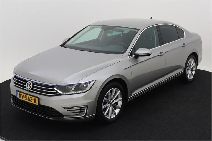 VOLKSWAGEN PASSAT 2016 wvwzzz3czhe009048