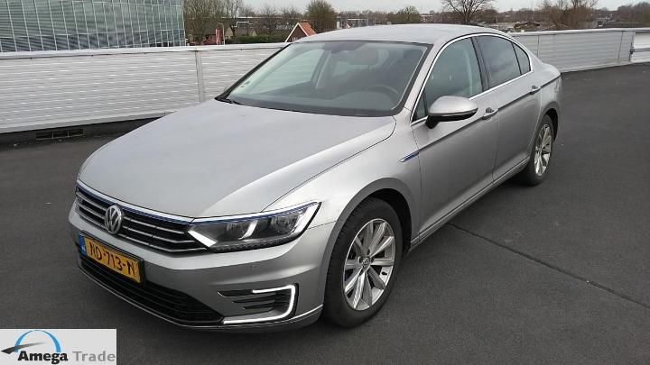 VOLKSWAGEN PASSAT 2016 wvwzzz3czhe009142