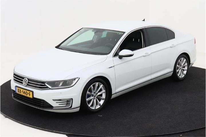 VOLKSWAGEN PASSAT 2016 wvwzzz3czhe009344