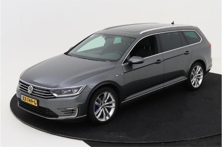 VOLKSWAGEN PASSAT 2016 wvwzzz3czhe010158