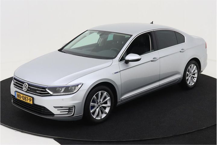 VOLKSWAGEN PASSAT 2016 wvwzzz3czhe011173