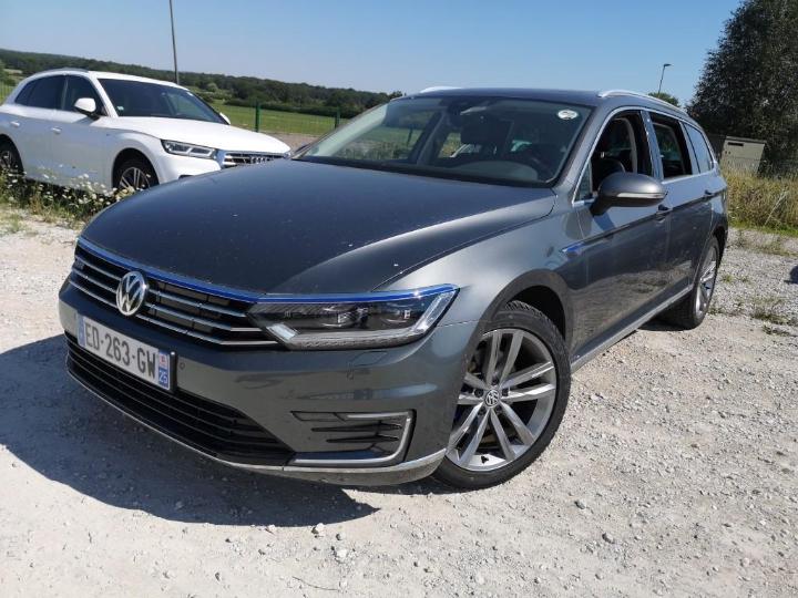 VOLKSWAGEN PASSAT 2016 wvwzzz3czhe011616