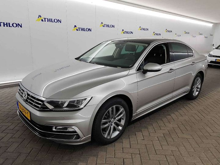 VOLKSWAGEN PASSAT 2016 wvwzzz3czhe011852