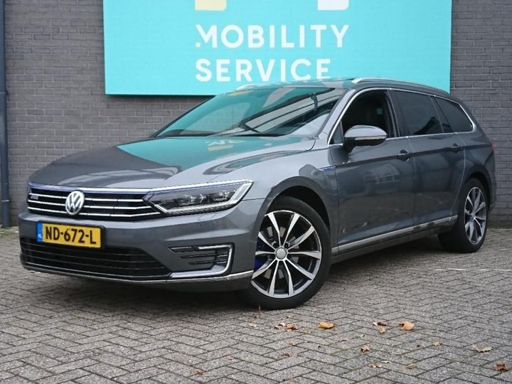 VOLKSWAGEN PASSAT 2016 wvwzzz3czhe011893