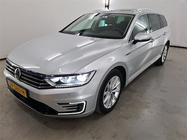 VOLKSWAGEN PASSAT 2016 wvwzzz3czhe012821