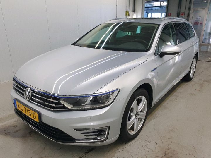 VOLKSWAGEN PASSAT 2016 wvwzzz3czhe016136