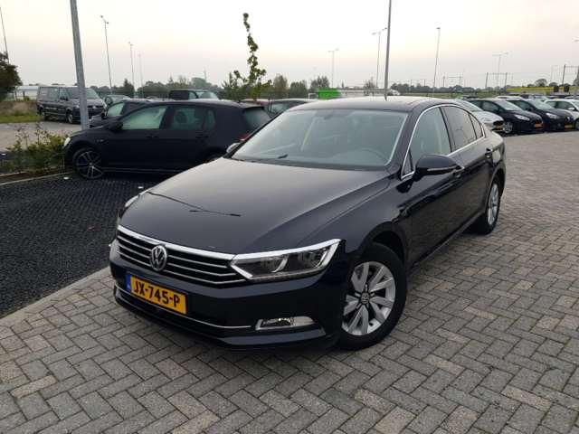 VOLKSWAGEN PASSAT 2016 wvwzzz3czhe016521