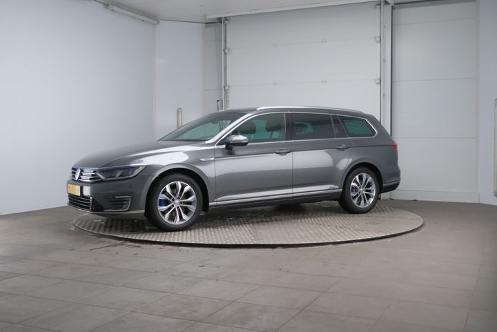 VOLKSWAGEN PASSAT 2016 wvwzzz3czhe016550