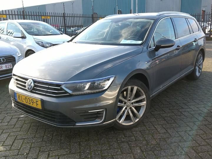 VOLKSWAGEN PASSAT 2016 wvwzzz3czhe019396