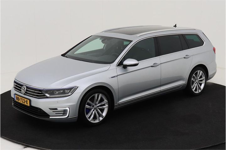 VOLKSWAGEN PASSAT 2016 wvwzzz3czhe028246