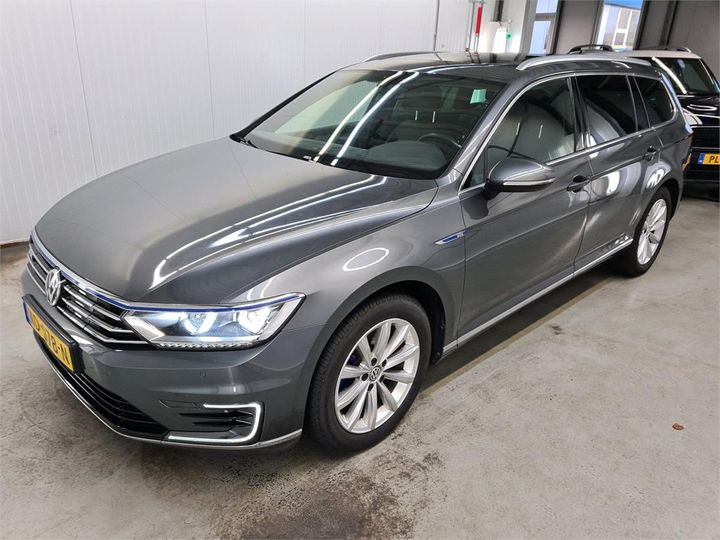 VOLKSWAGEN PASSAT 2016 wvwzzz3czhe030055